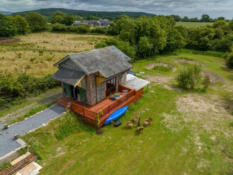 Property building, Natural landscape, Garden, Garden view