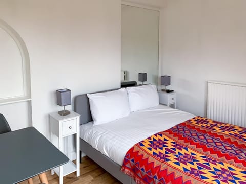 Bed, Photo of the whole room