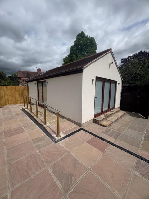 Portbridge Nest House in England