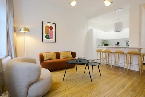 Kitchen or kitchenette, Living room, Dining area