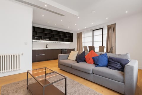 Kitchen or kitchenette, Living room, Seating area, internet