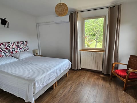 Vues imprenables, calme, nature, confort Apartment in Bonnieux