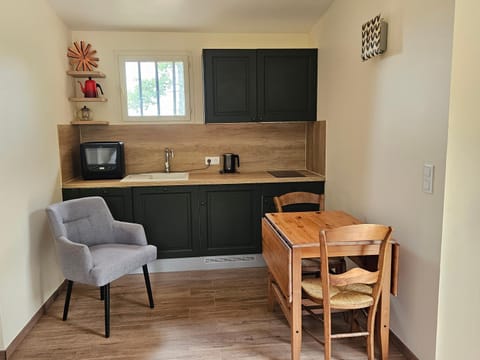 Vues imprenables, calme, nature, confort Apartment in Bonnieux