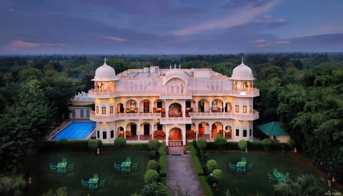 Property building, Nearby landmark, Bird's eye view