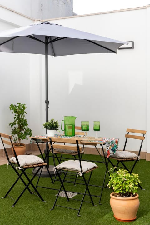 Garden, Balcony/Terrace