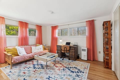 Washington's Rye House AC Bikes New Kitchen House in Portsmouth