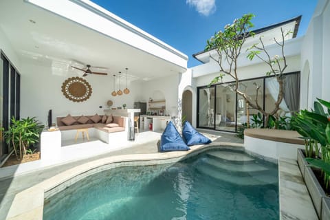 Pool view, Swimming pool, Swimming pool