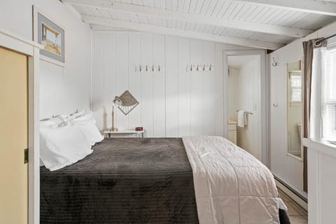 Cozy Gem - Atlantic Ocean House in Dewey Beach