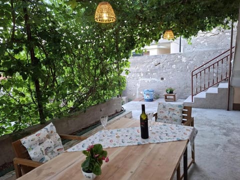 Day, Garden, Balcony/Terrace, Seating area