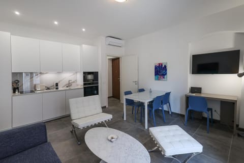 Flower Market Apartment in Ventimiglia