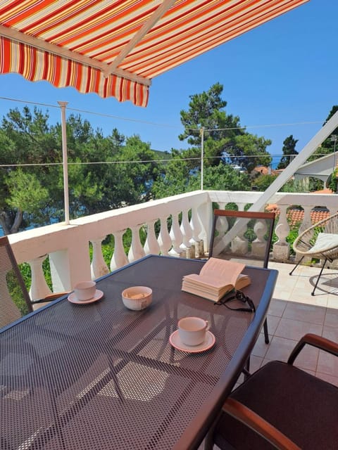 Day, Natural landscape, View (from property/room), Balcony/Terrace