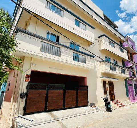 Property building, Day
