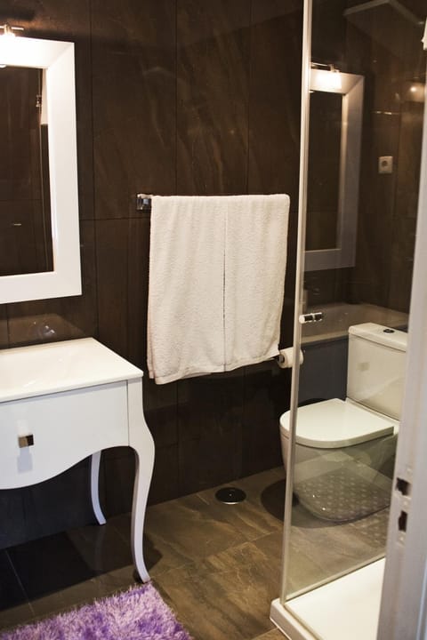 Sunset Beach Apartment Apartment in Vila Praia de Ancora