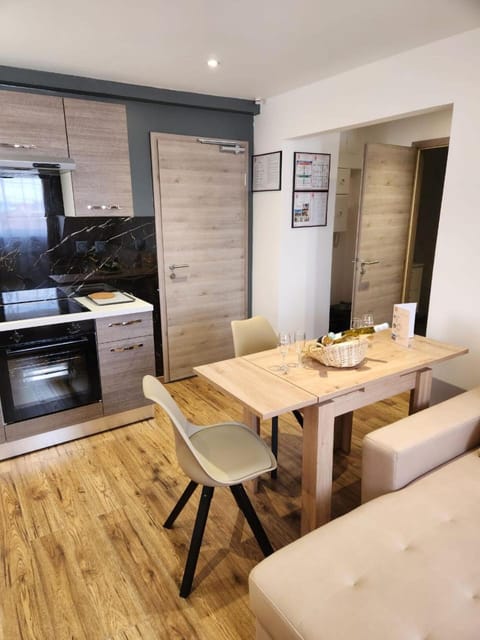 Appart Hôtel la roseraie Apartment hotel in Mulhouse