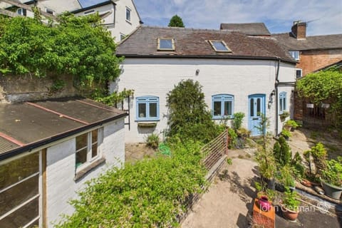 Property building, Garden, Garden view