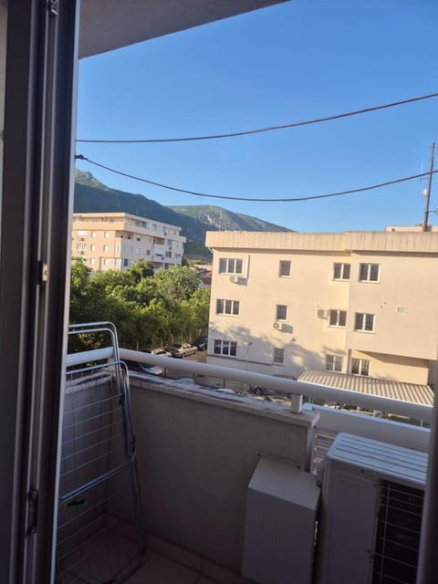 New apartment - private parking Apartment in Mostar