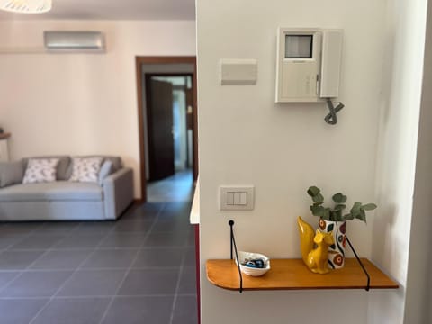 Living room, Seating area, air conditioner