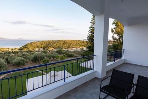 View (from property/room), Balcony/Terrace, Sea view