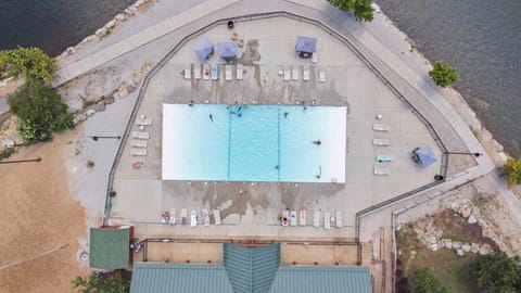 Whippoorwill Woods - 3 BDR with Tons of Amenities House in Table Rock Lake