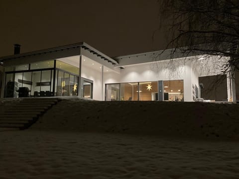 Property building, Winter