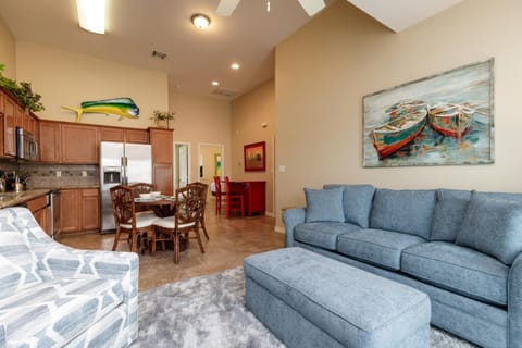 Cozy 2 Bedroom Monthly Rates Pets & Pool House in Port Aransas