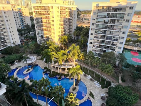 Property building, Swimming pool