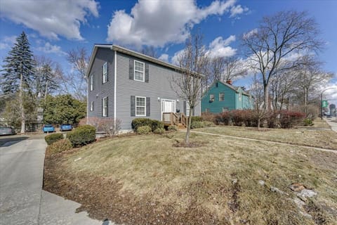Charming Voyage Ypsi & AnnArbor House in Ypsilanti