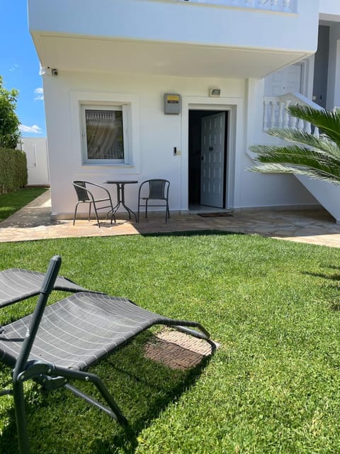 Property building, Garden, Garden view