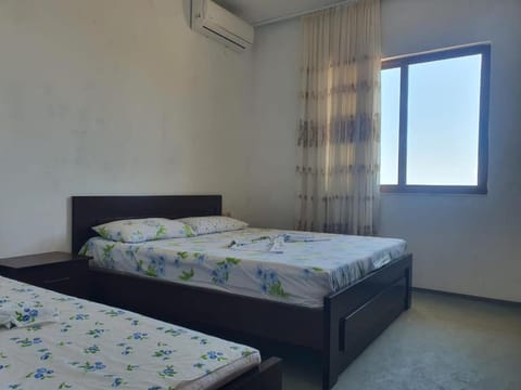 Bed, Photo of the whole room, Bedroom, air conditioner