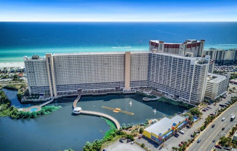 Whitesands Retreat - Incredible Resort Home House in Long Beach