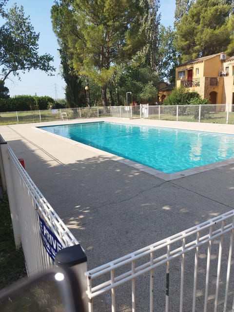 Duplex Apartment in Arles