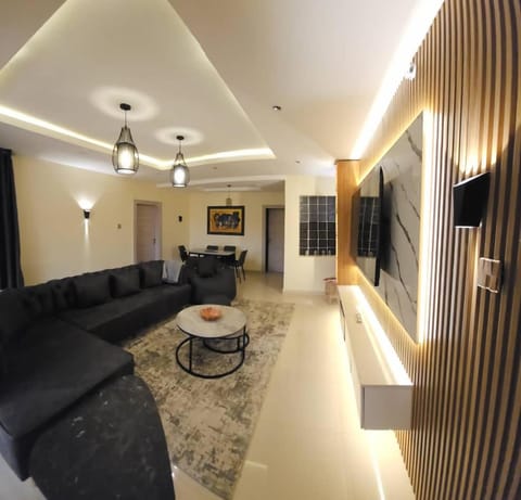 Communal lounge/ TV room, TV and multimedia, Living room, Seating area, Evening entertainment