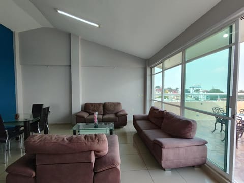 Balcony/Terrace, Living room