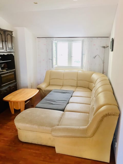 Maslov Apartment in Makarska