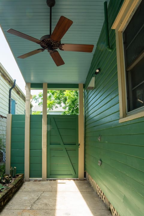 Patio, Balcony/Terrace