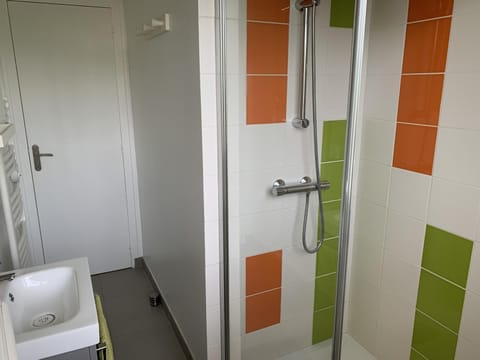 Appartement lumineux 2 pers à deux pas de la plage avec parking - FR-1-843-10 Apartment in Le Croisic