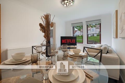 Headland Court Lodge - Grampian Lettings Apartment in Aberdeen