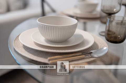 Headland Court Lodge - Grampian Lettings Apartment in Aberdeen