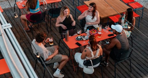 Balcony/Terrace, Evening entertainment