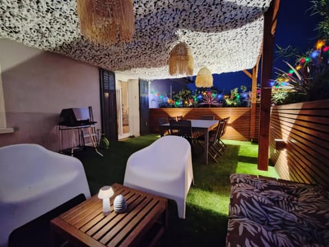 Patio, Night