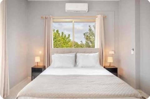 Sun Wave Villa Sea View Retreat Villa in Peyia