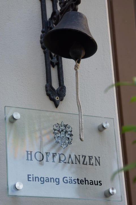 Gästehaus Classisches Weingut Hoffranzen Bed and Breakfast in Trier-Saarburg