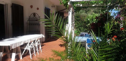 Dining area, Garden view