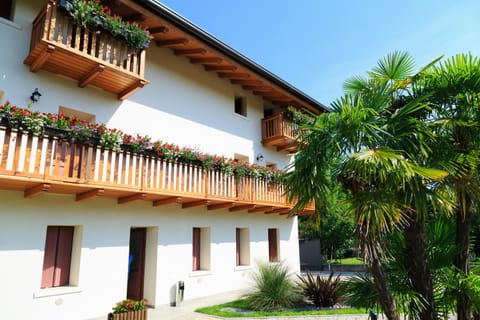 Albergo Diffuso Polcenigo B.Vittorio Apartment in Friuli-Venezia Giulia