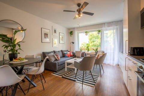 Special TRIO PICASSO Apartment Basel, Bahnhof Grossbasel 10-STAR Apartment in Basel