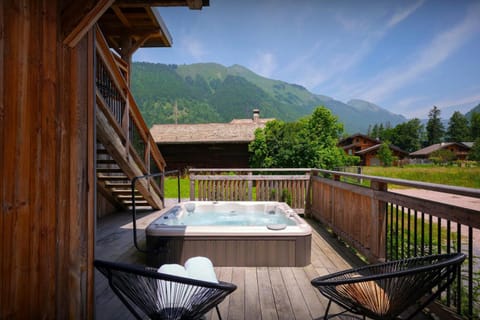 Day, Natural landscape, Summer, Hot Tub, View (from property/room), Mountain view, Area and facilities