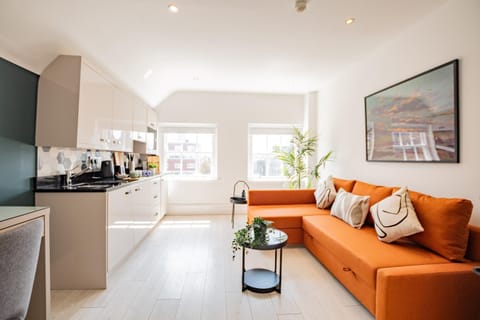 Kitchen or kitchenette, Living room, Seating area