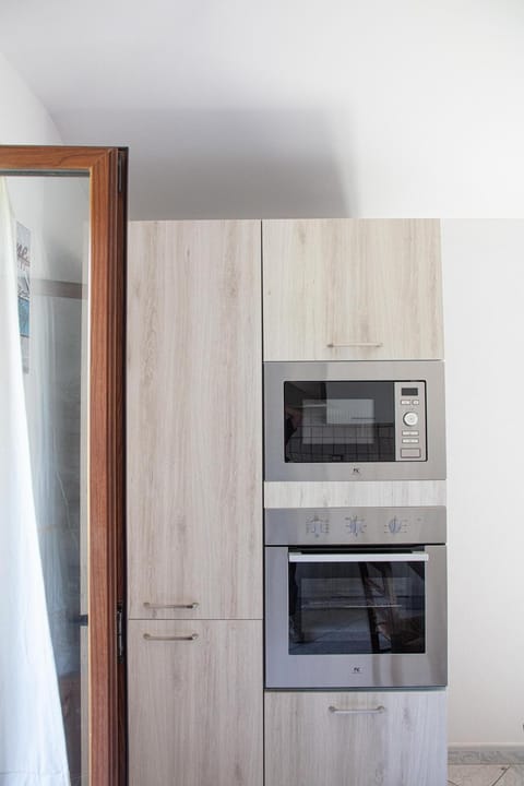 oven, pet friendly, stove