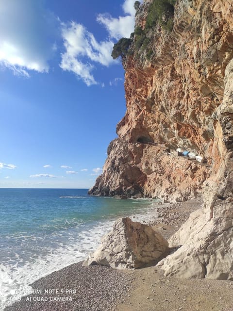 Aurelius -Superior sea, bay & mountain view apt Apartment in Cavtat