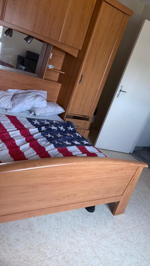 Bed, Bedroom, bunk bed